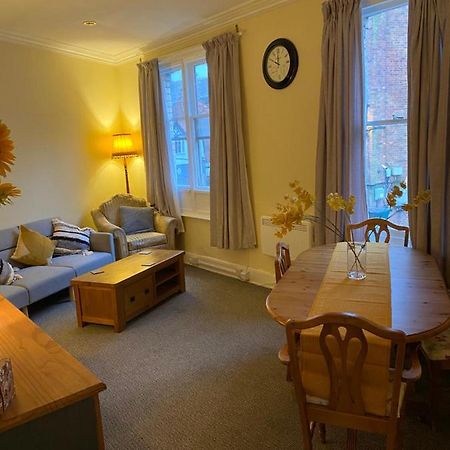 Whitchurch Shropshire Town Duplex Flat Exteriör bild